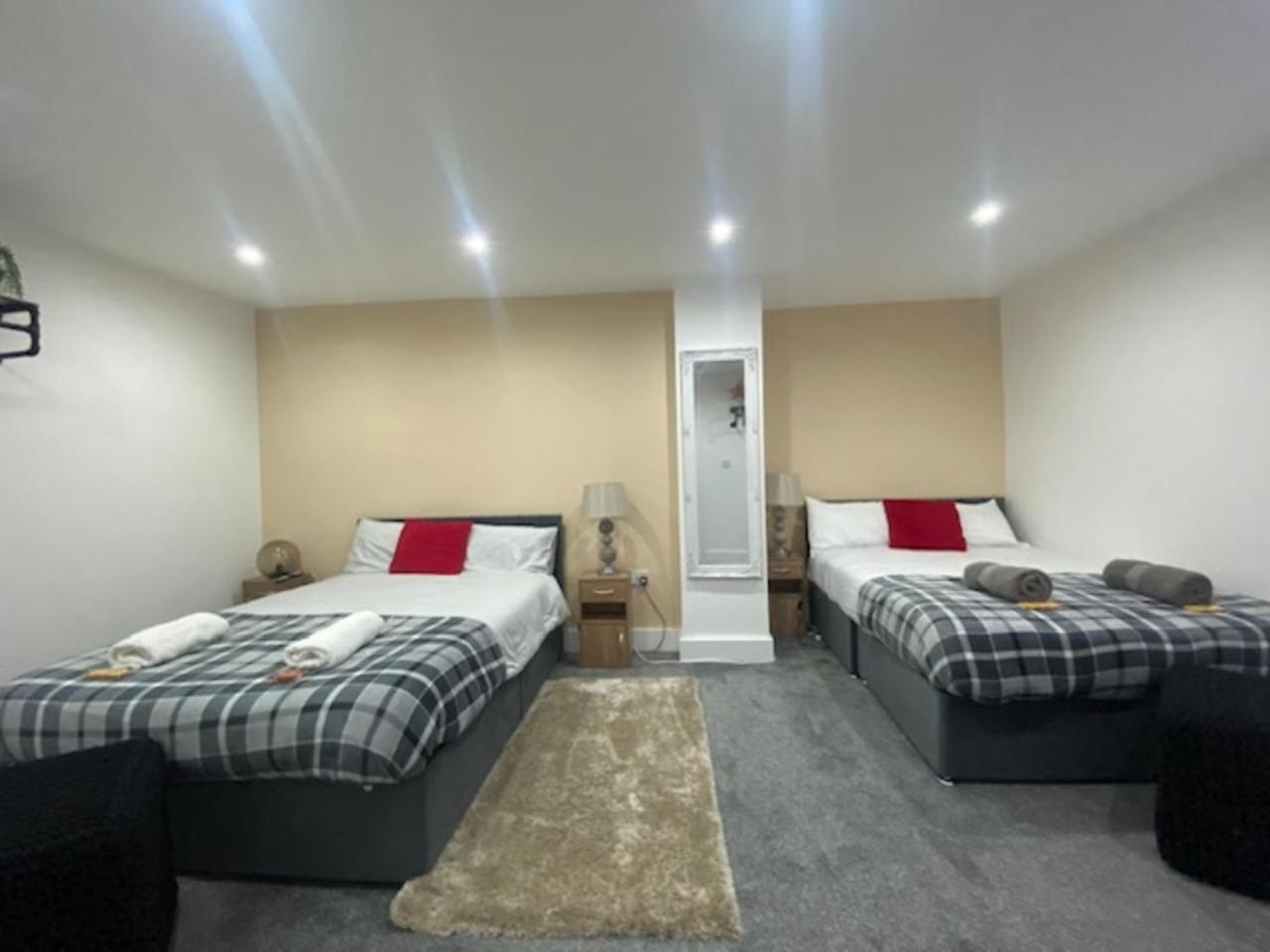 07 St Andrews Apartment ลิธึม เซนต์ แอนน์ส ภายนอก รูปภาพ